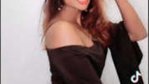 Super Sexy and horny girl blowjob video