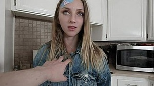 Nadia, the playful baby with the juicy asses Macy Macy Macy Loves loves ripping words