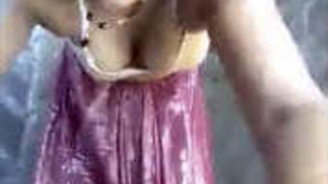 Desi Bihari Bhabhi record her shower video for her lover
