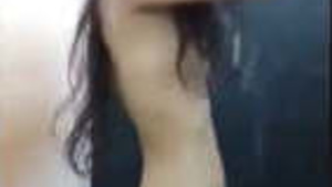 Desi menina stripping and banho nu