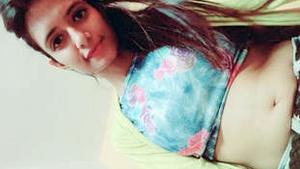 Desi Cute Horny Teen Show