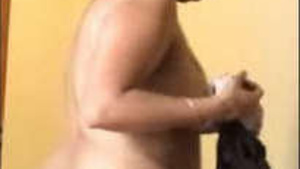 Desi Auntie Nude Dress Change