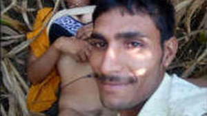 Village couple caught hard fuck in the jungle