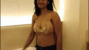 Desi couple blowjob and fucked videos