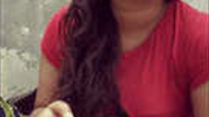 Pretty Girl With No Blur Face