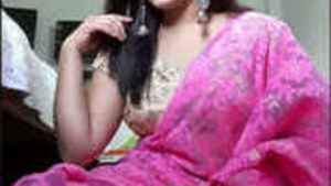 Desi horny girl MMS clips