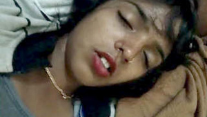 Cute desi girl fingered pussy recording by her lover