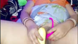 Horny Housewife Geeta Masterbeting by Big Toys Live Video