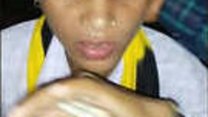 Indian girl sucking and fucking vdo