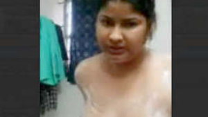 Deshi Girl Bathing VDO Watch