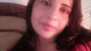 Desi bhabi fing her buceta