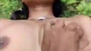 Desi girl get fucked in the jungle