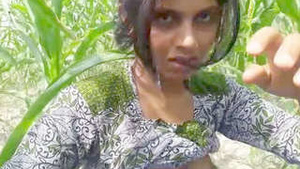 Desi fucking pretty girl