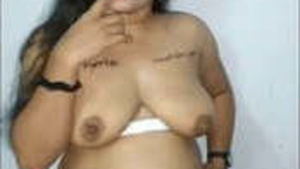 Sexy Bhabhi Nude Expor