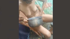 Hot SL Bhabhi blowjob and bath