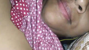 Sexy pussy wet girl show