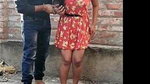 Indian teacher-dance-disobstructing pair of pupil brush