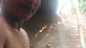 Aldeia bhabhi on you during the bath