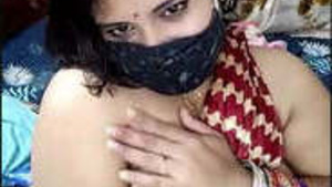 Sexy Sheela Bhabi live playing with her milky tits and hairy armpit