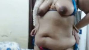 Mature Aunty hot ass big Shake dance connect kinky chat