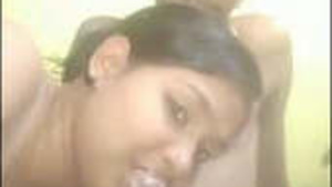 Desi bhabhi sucking her husband fick