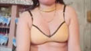 Dehati bonito Bhabhi Strip Tease Mostrar Dehati MMS