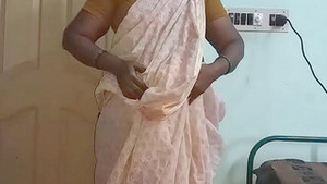 Hot Mallu Auntie Naked Selfie and fingering for father in law