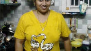 Big Tits Telugu Aunt Bath