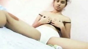 Hot Desy Figure bhabhi doing video bath for lover