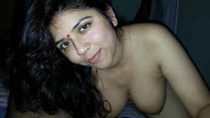 teen beauty Show in car