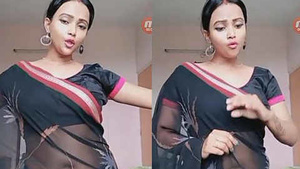 Sexy girl Big deep round belly button in saree