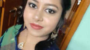 Sexy Indian Girl Fingered