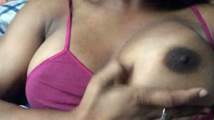 desi indian girl showing her booobs and self pressing