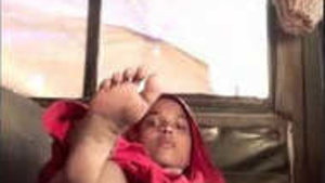 Horny Bhabhi Masturbating