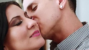 The grounding spoils in the question of a young American boy, increased by the devils mommy