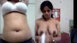 Desi girl showing breasts and fingering cal video