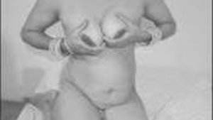 Sexy Bhabi Sucking And Masturbating