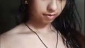 Bonito Bonito Indian Menina showing