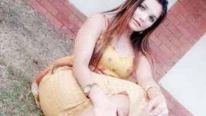 Paki Babe Bebo Balouch showing her tits newest clips