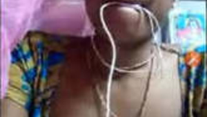 Desi Bhabhi Village Showing