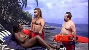 Hot Sierra likes nasty midgets