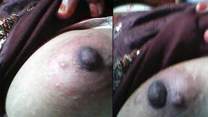 desi auntie show hot pinching