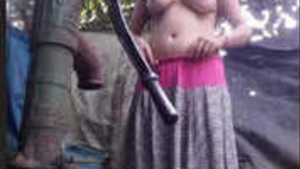 Sexy bhabhi Bath Outdoors, showing her assets and fingering