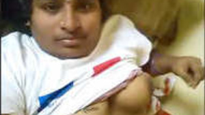 Desi hot horny bhabhi fingering