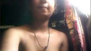 Very horny girl sucking and fucking her chut using brinjal