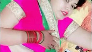 chubby housewife bhabhi manju maami show hot in bed