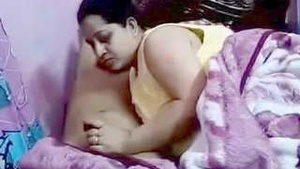 Desi romance with booing at hotel