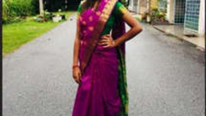 sexy Babe showing breasts pussy