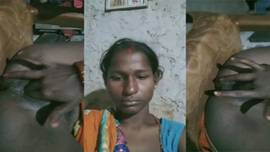 Beautiful smiling woman in a village setting in a hot视频