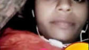 Married Indian woman exposes herself on video call
